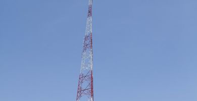 Servicio de coubicación en torre de transmisión
